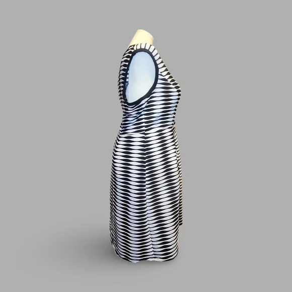 Shelby & Palmer sleeveless fit-and-flare dress Whimsygoth Rockabilly Punk B&W ❥❥ - Picture 4 of 11